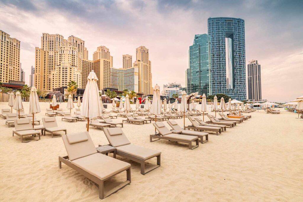 TAL-dubai-beach-TODODUBAI0623-b8c3fc4a71074bb296e9cf735dc0369e